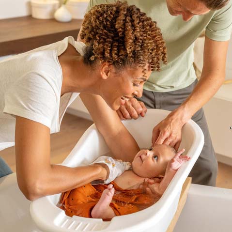 Bathtime bonding for babies and  parents